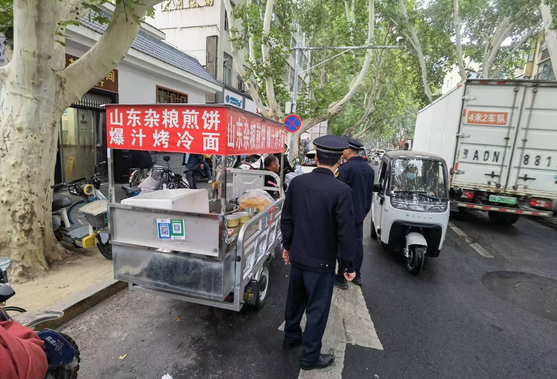 郑州金水区经八路街道全力整治市容环境，打造整洁舒适家园  第2张