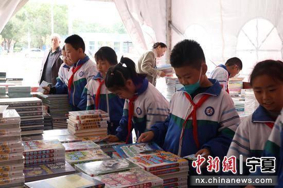 价值 40 万的阅读打卡积分券免费送！银川贺兰全民阅读活动等你来  第2张