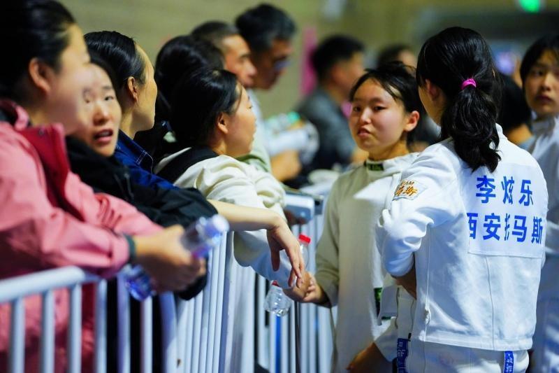 燃情开战！1200 余名击剑选手齐聚陕西，58 枚金牌花落谁家？  第2张