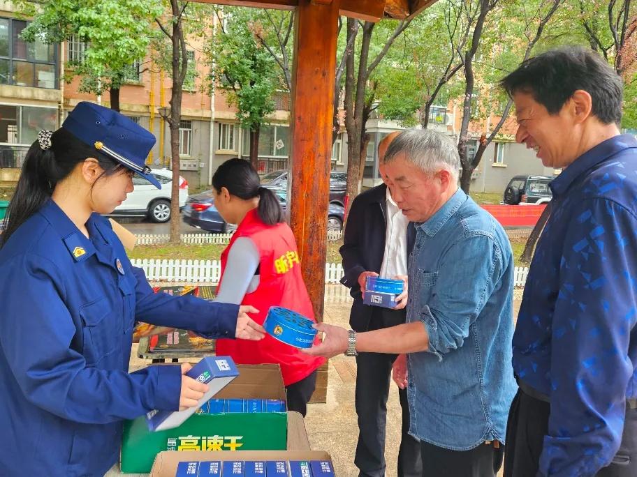 10 月 19 日，合肥市消防救援局全民消防安全宣传活动，筑牢防线  第5张