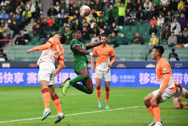 6 比 0！北京国安队主场狂胜青岛海牛队，法比奥、曹永竞表现抢眼  第2张