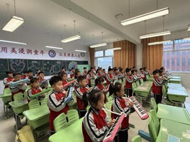 口风琴大赛震撼来袭！滨州清怡小学北校区学子用音乐征服全场  第1张