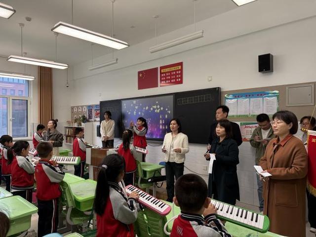 口风琴大赛震撼来袭！滨州清怡小学北校区学子用音乐征服全场  第4张