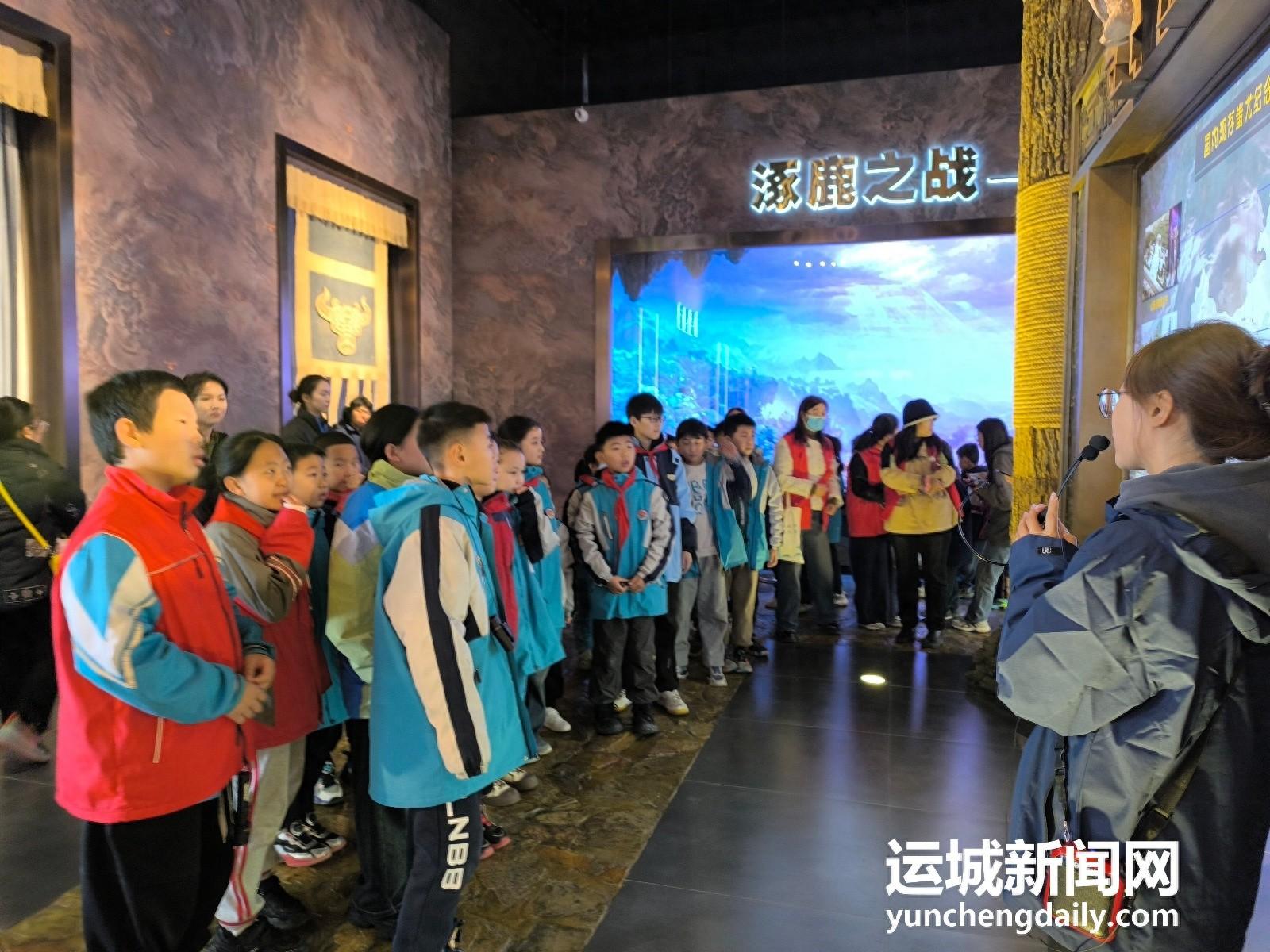 盐湖区凤凰社区组织孩子开展蚩尤文化园研学实践活动，一场文化的洗礼