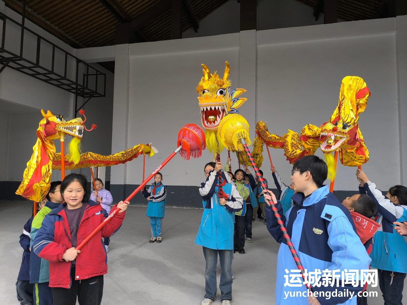 盐湖区凤凰社区组织孩子开展蚩尤文化园研学实践活动，一场文化的洗礼  第3张