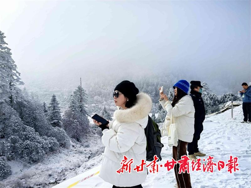 人间仙境官鹅沟：5A 级景区，负氧离子达 1.8 万个/立方厘米，不来后悔  第3张