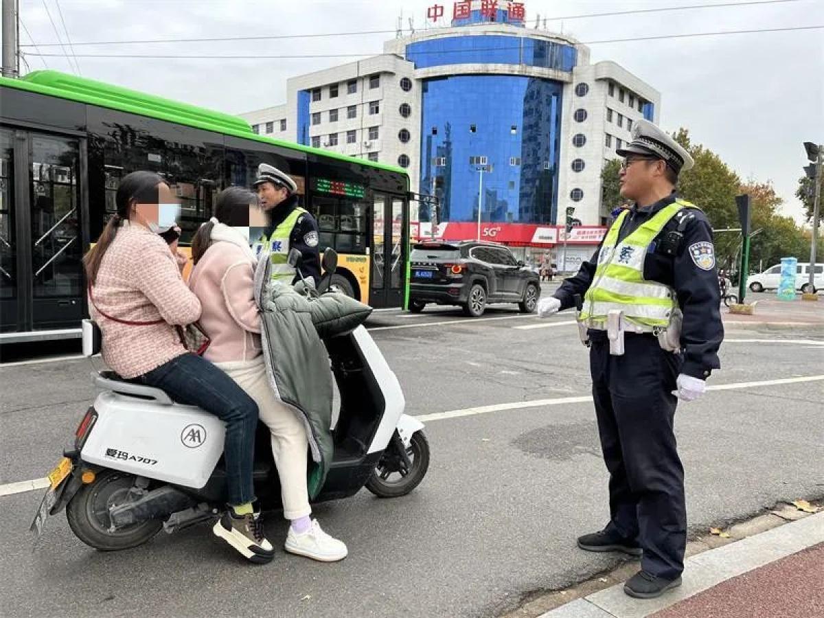 漯河交警放大招！即日起至 2025 年 2 月 8 日，全面整治电动自行车交通违法乱象  第3张