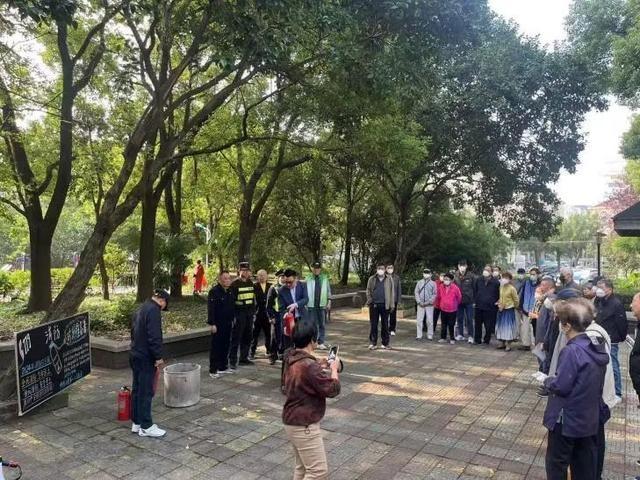 宝山区张庙街道：全民消防，安全至上，打造平安城区  第9张
