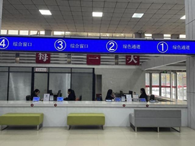 兰考县行政审批局多措并举优化营商环境，成效显著  第1张