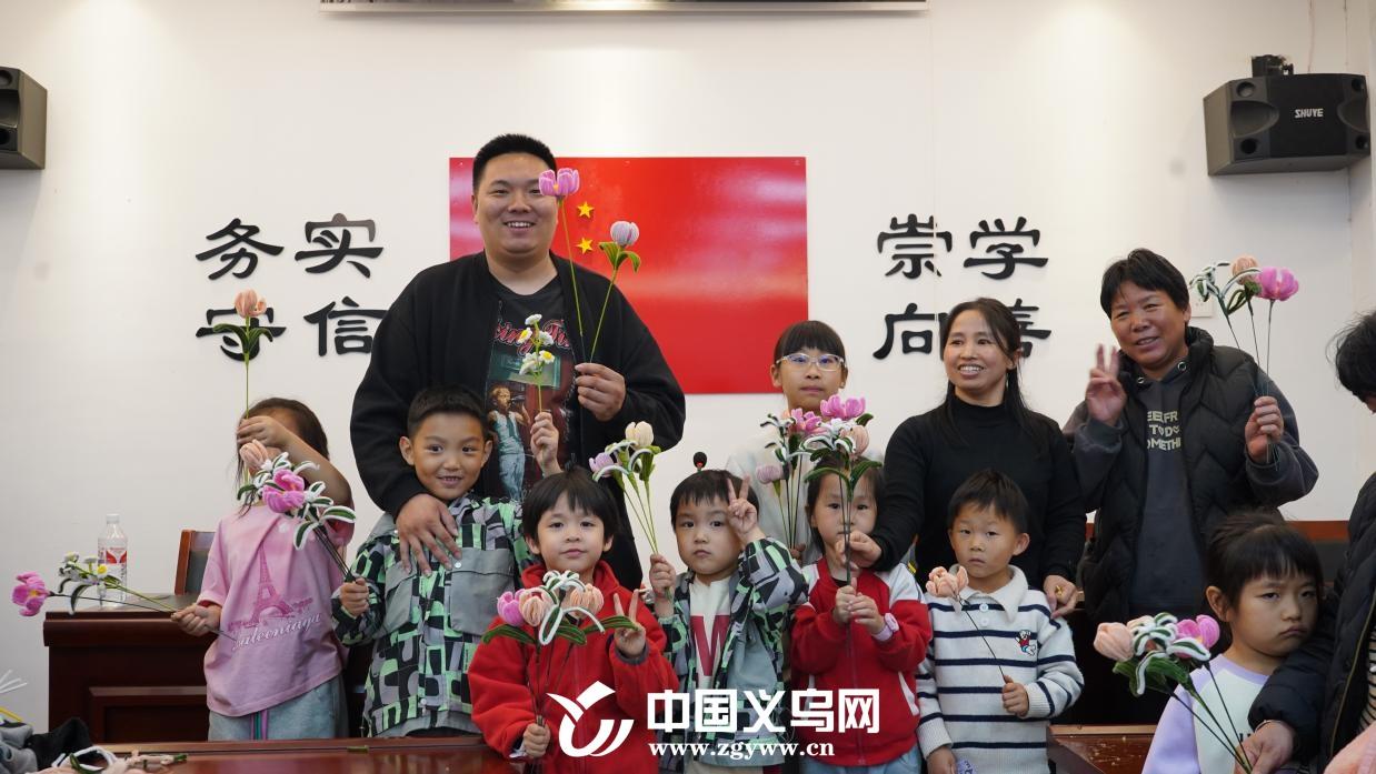 20 多组亲子家庭齐聚，用扭扭棒创造神奇！你还不来？  第4张