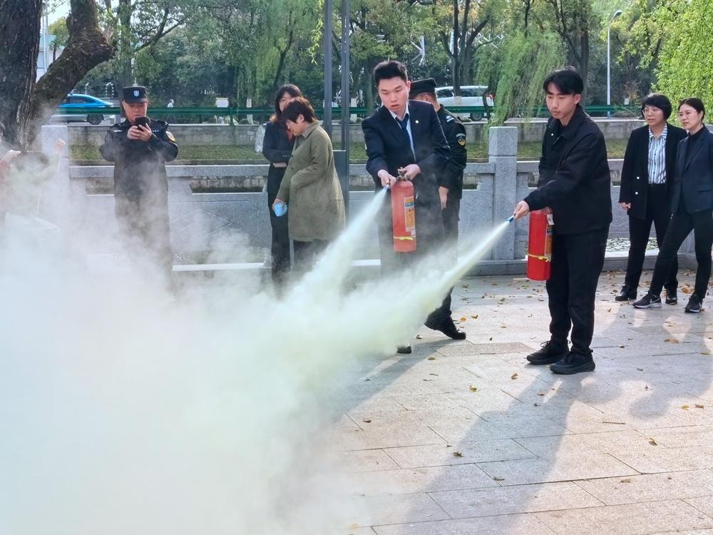 119 消防宣传月：445 家重点单位齐亮屏，消防安全知识随处学  第3张