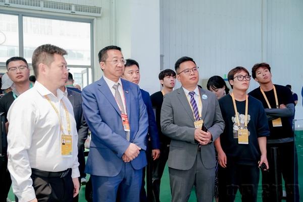 国内领先的民航模拟设备供应商与飞行汽车企业强强联手，打造未来低空经济产业新蓝图  第3张