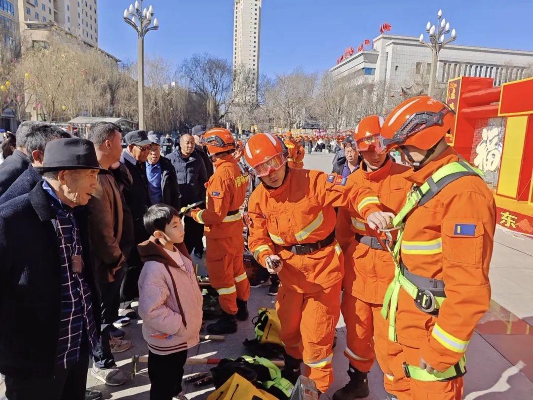 青海消防深入社区街道广场，这些防火知识你知道吗？  第7张