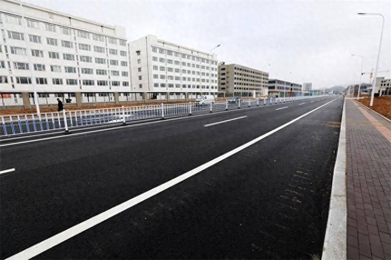 威海九华路通车：0.95公里如何破解拆迁难题，带来企业和居民的双重便利？