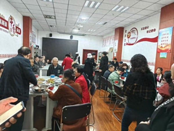 家门口的幸福生活：环南路社区嵌入式服务，让居民享受优质生活  第1张