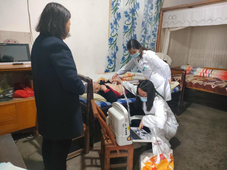 青竹湖街道社区卫生服务中心：家庭医生上门服务，免费体检赢得居民赞誉  第2张