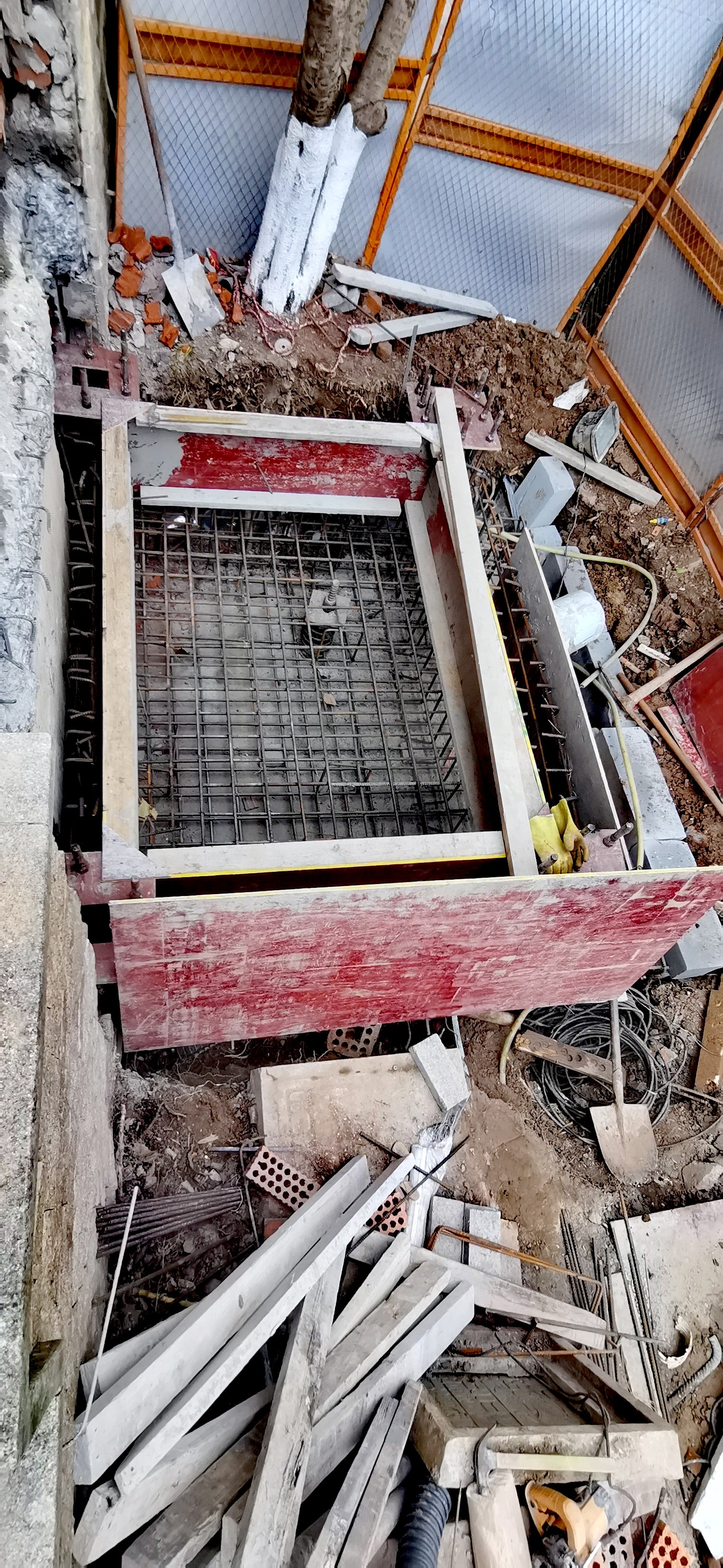 南京市民加装电梯遭物业阻拦，手续齐备却无法施工，背后原因令人  第4张