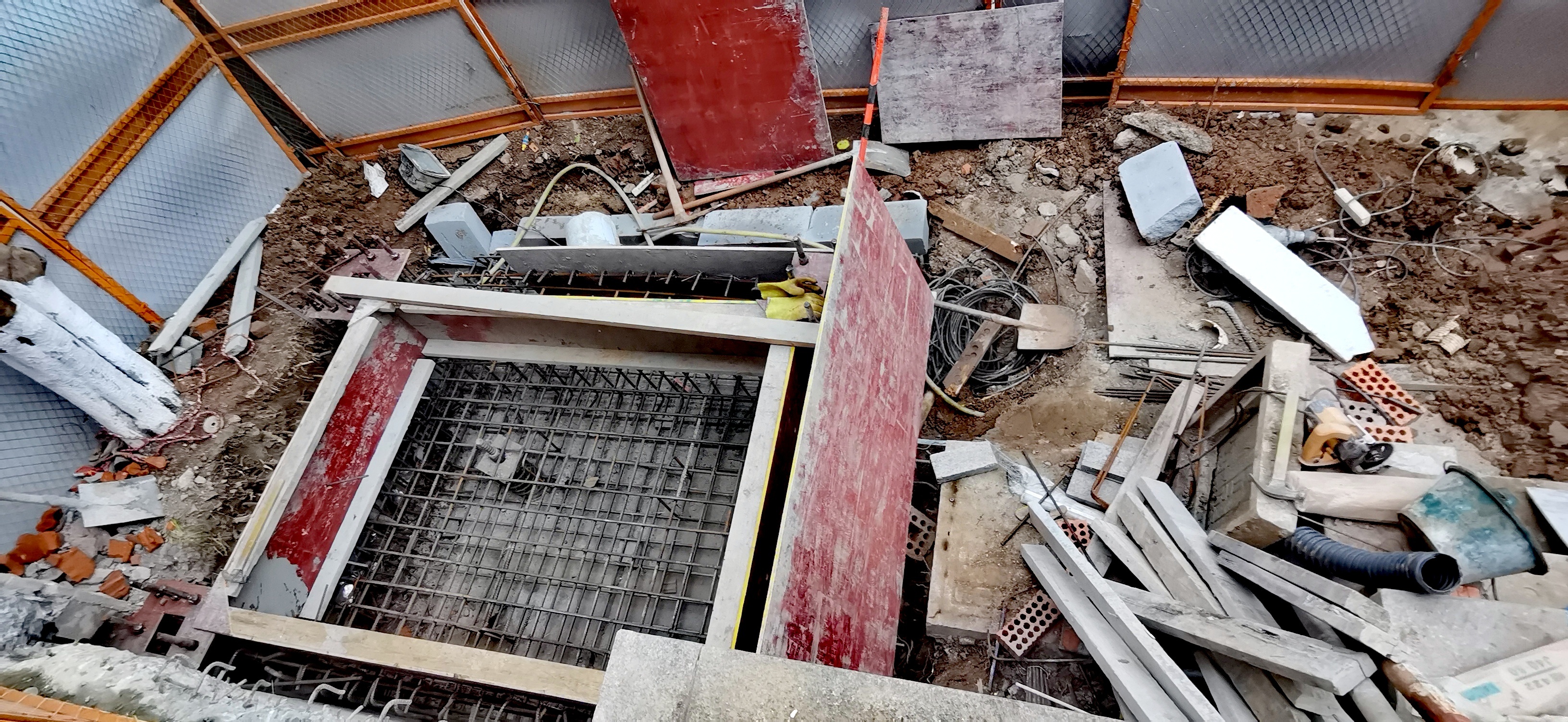 南京市民加装电梯遭物业阻拦，手续齐备却无法施工，背后原因令人  第5张