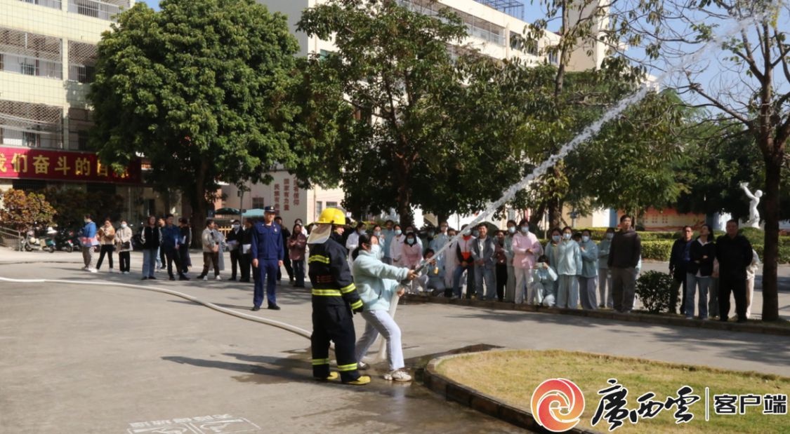 惊心动魄！广西儿童福利机构消防演练现场直击，3名被困人员生死一线  第4张
