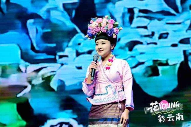 30名小红花花卉导览员持证上岗，带你探索斗南花市的独特花海  第2张