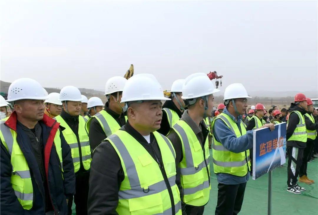 锡林郭勒承接产业开发区宝昌产业园绿色供电项目开工，助力产业绿色低碳转型  第2张