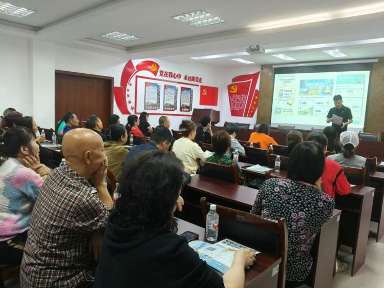 两江新区天宫殿街道携手左岸环境，垃圾分类沟通大会盛大举行