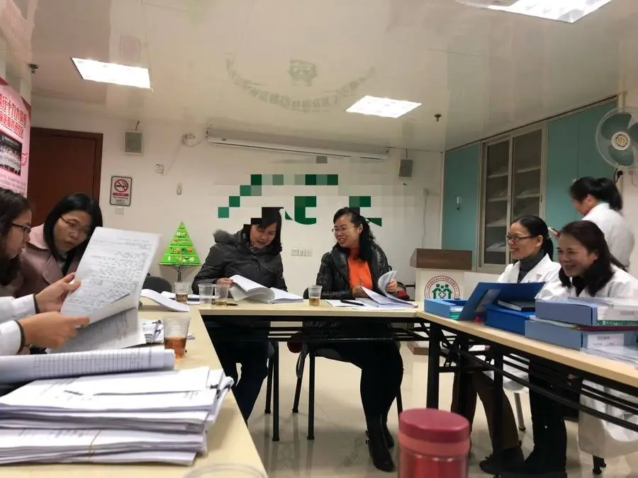 家庭医生王静的夏天：从生疏到熟练，她如何为居民提供全方位健康管理？  第4张