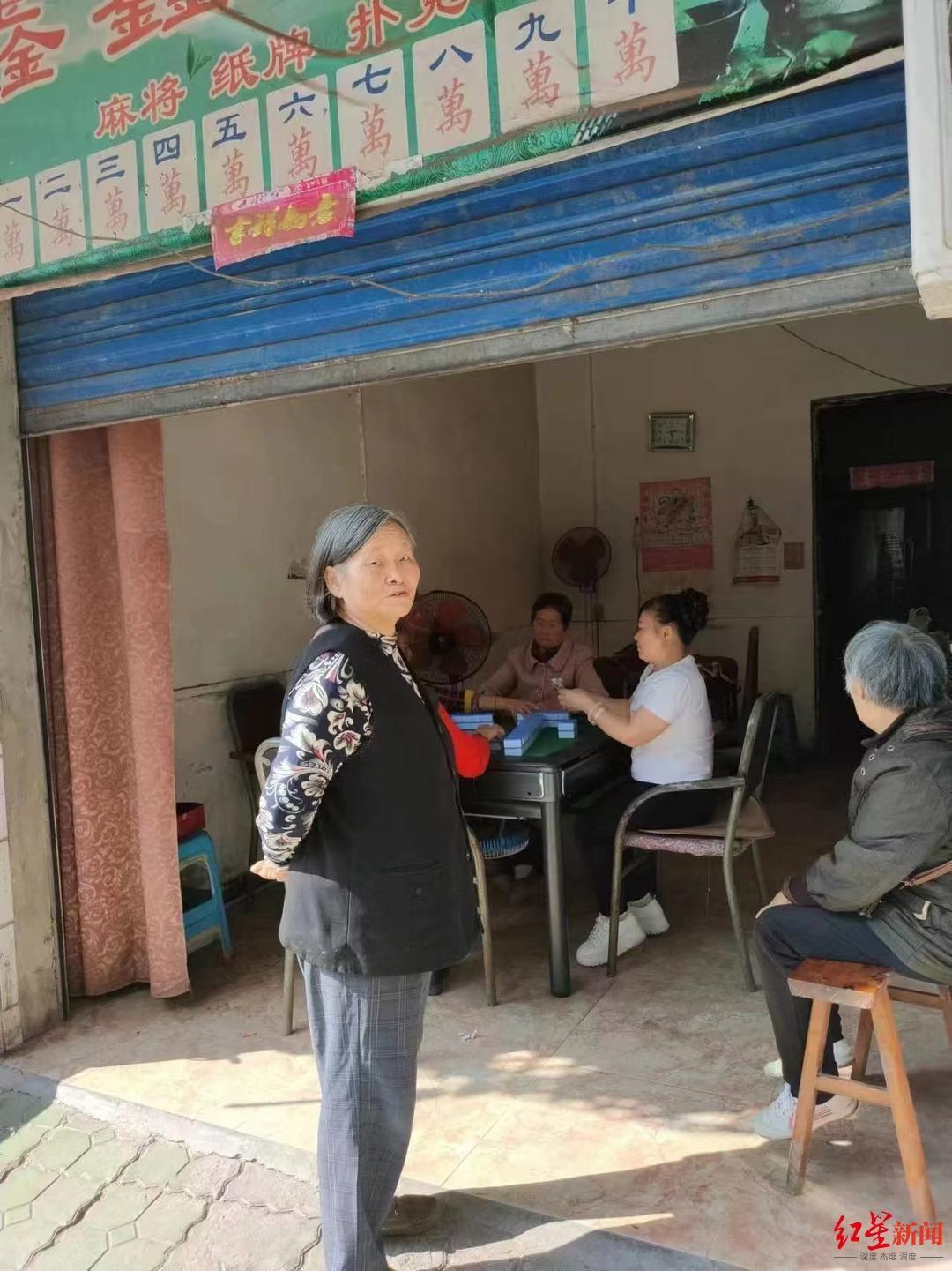 八旬五保户老人丢钱，七旬老太捡到后喊破喉咙，结局太暖了  第2张