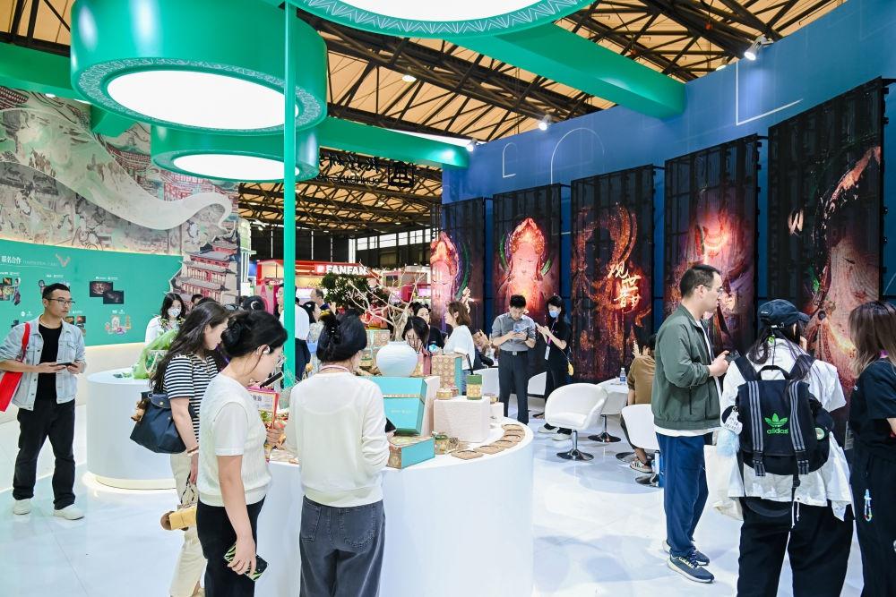 敦煌研究院首次展出最新 IP 设计和文创成果，洞见灵感，惊艳全场  第4张