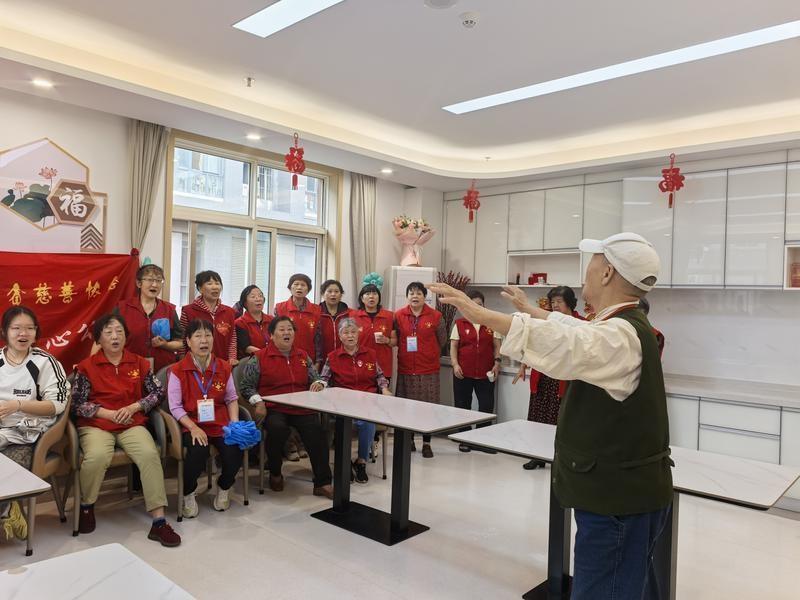 6 年 200 多次！陕西这群平均年龄 65 岁的志愿者，为何坚持给老人包饺子？  第2张