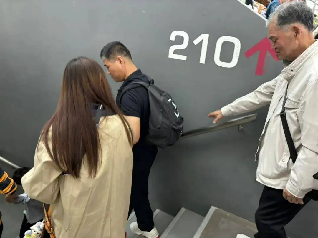 游泳世界杯上海站门票炒到上万元，潘展乐家人都抢不到  第1张