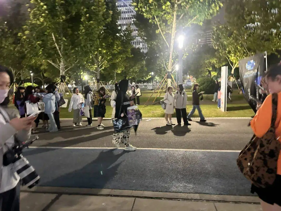 游泳世界杯上海站门票炒到上万元，潘展乐家人都抢不到  第2张