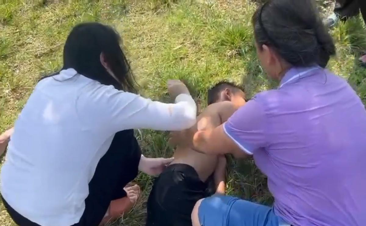 惊心！男童溺水昏迷，幸好有她……  第4张