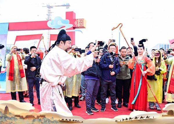 2024 甲辰年西凤酒封藏大典盛大举行，传承千年酿造工艺  第2张