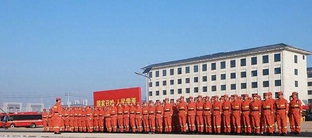 甘肃森林消防总队新训中队：每周一会操，每次一评比，全面提升训练质量  第1张