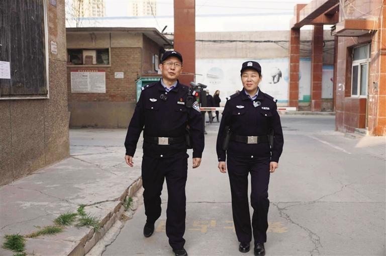 七里河区两位老警察：如大树星辰，守护居民安宁与温暖  第2张
