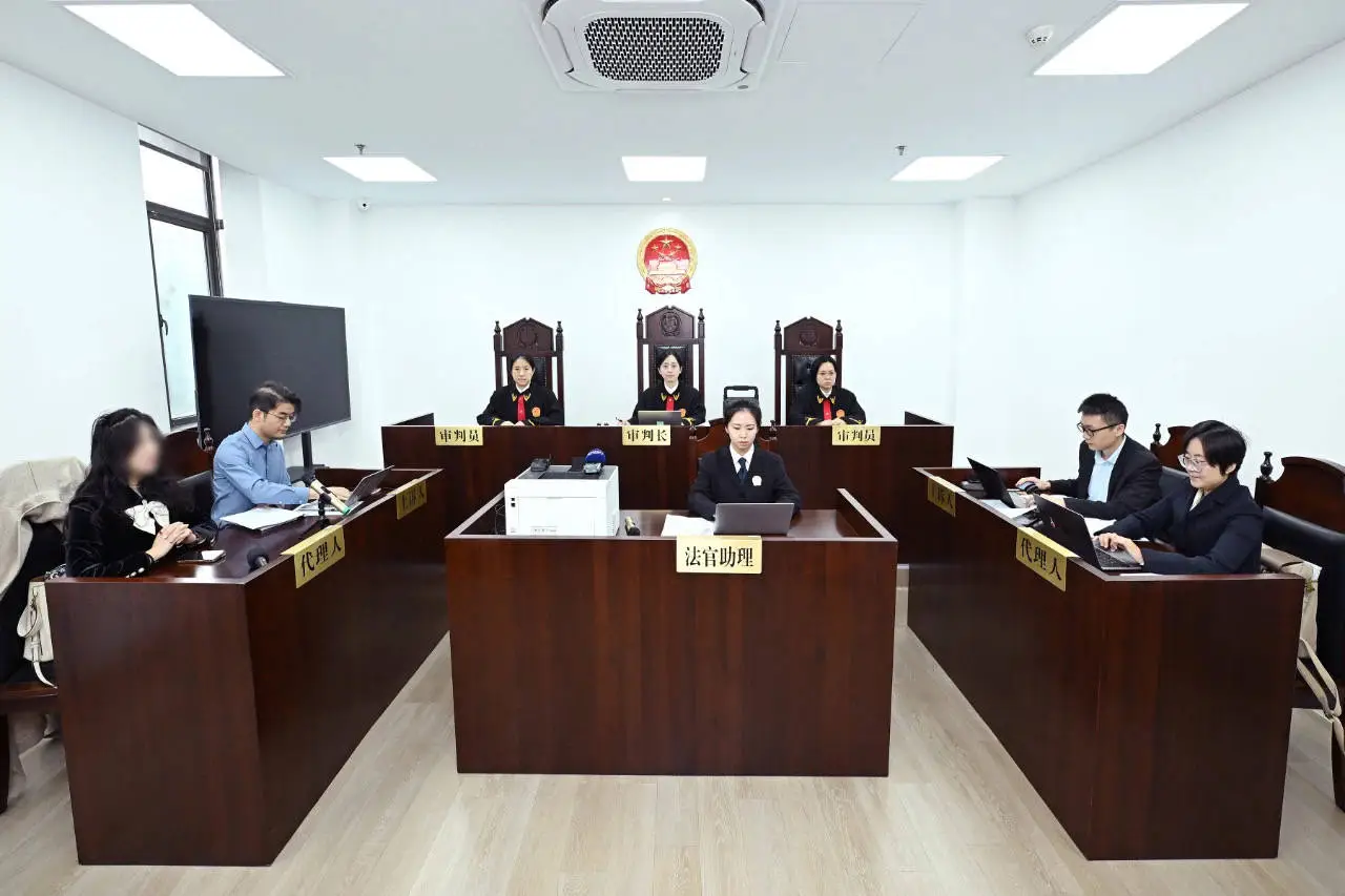 90 后张小姐患癌遭拒赔，保险公司为何如此绝情？  第1张