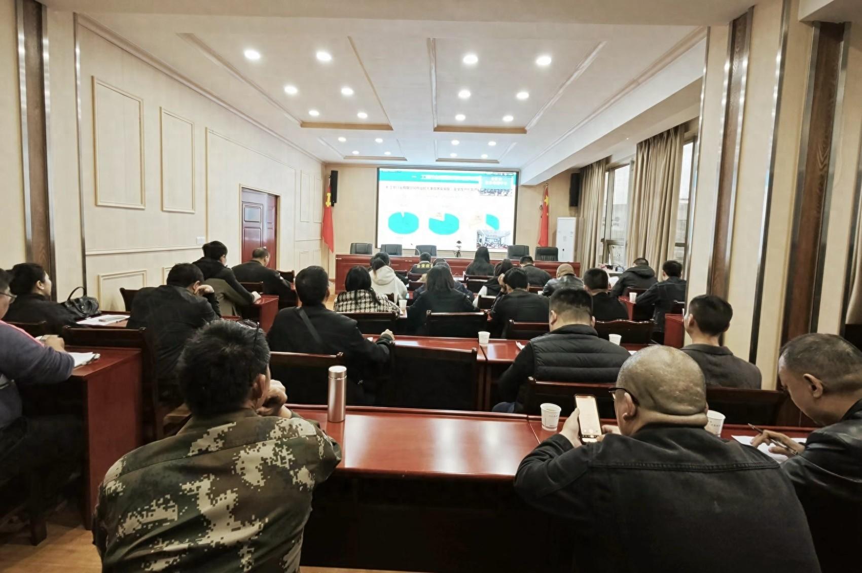 富顺县应急管理局开展有限空间作业培训，竟有这么多企业参加