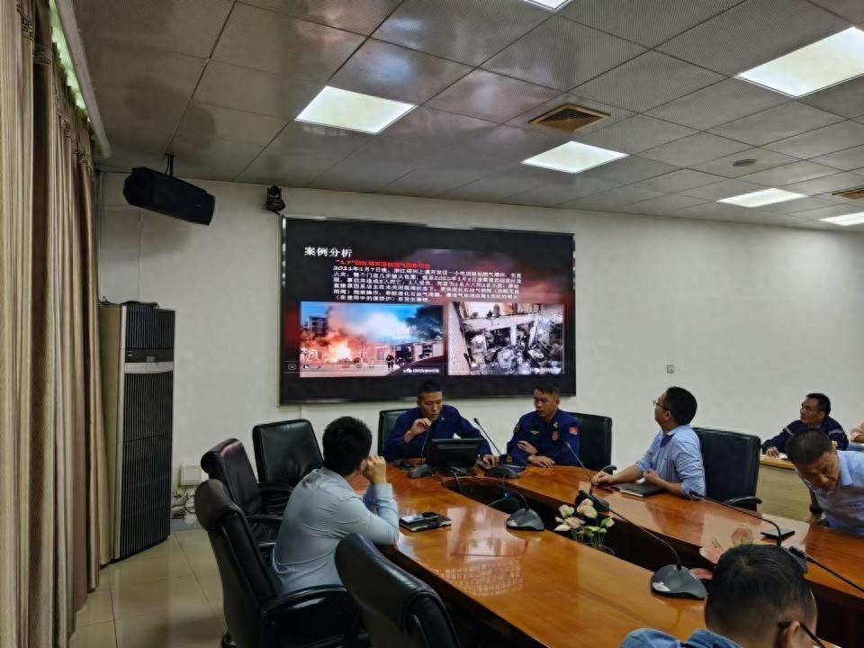 企业消防安全管理再升级！云浮市云城区消防救援大队深入企业开展系列培训  第1张