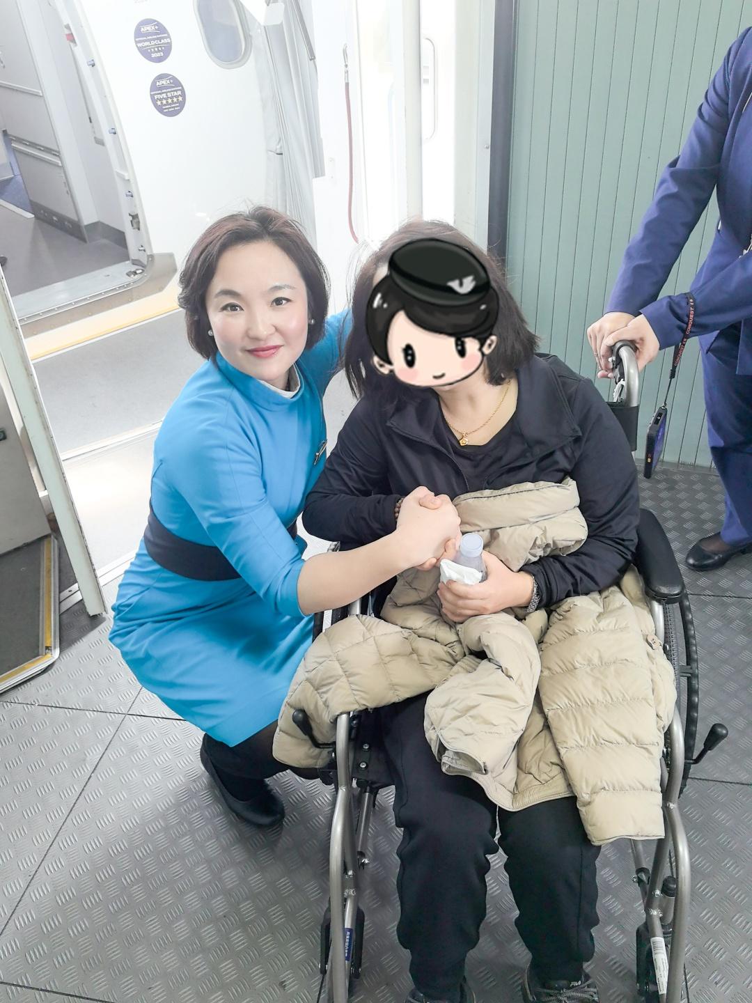 飞行途中女子突然晕厥，厦门航空机组紧急救援，最终结果如何？  第2张