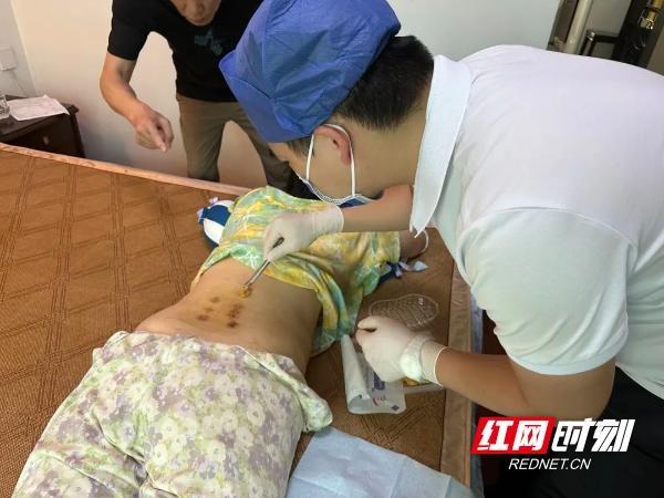 上门拆线服务：解决就医难题，让患者感激不已  第2张