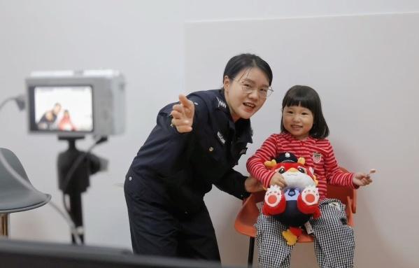 杭州这个派出所户籍窗口火了！群众为啥都要舍近求远？  第3张