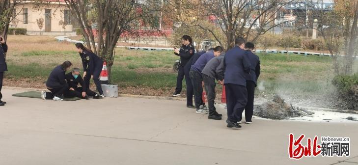 京沪分公司消防疏散逃生应急演练:紧张有序,多部门协同合作,效果超预期 第2张 京沪分公司消防疏散逃生应急演练:紧张有序,多部门协同合作,效果超预期 第2张