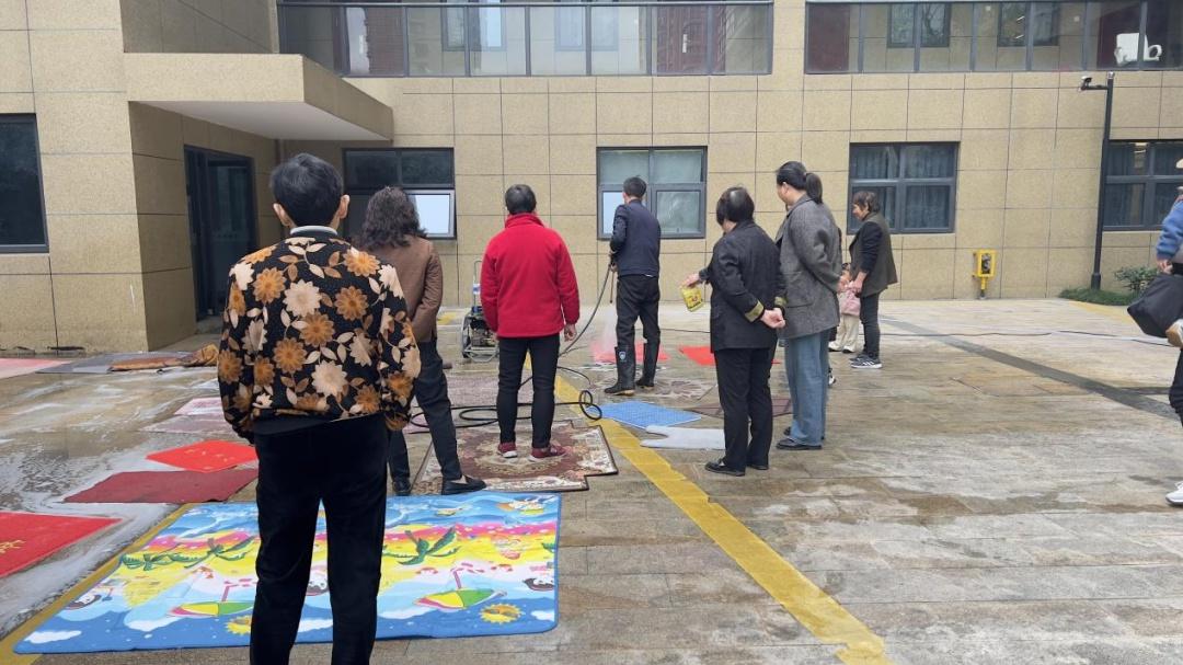 翠苑社区公益服务：健康义诊、免费理发、地毯清洗，你还不来？  第3张