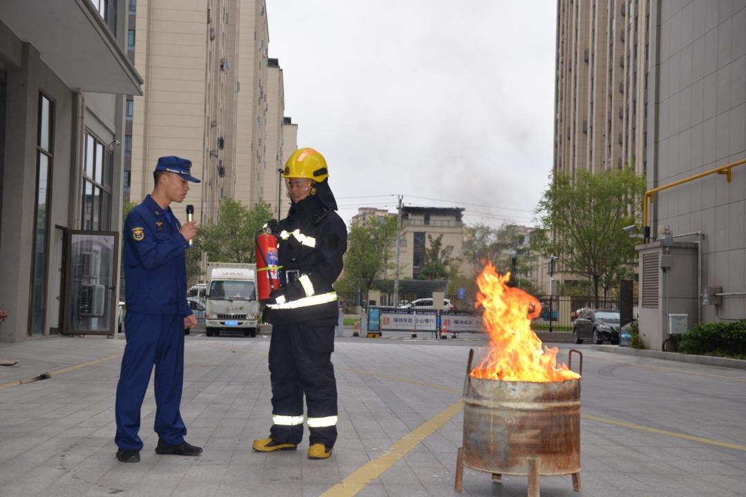 突发！湖州一园区仓库起火，原因竟是……  第4张