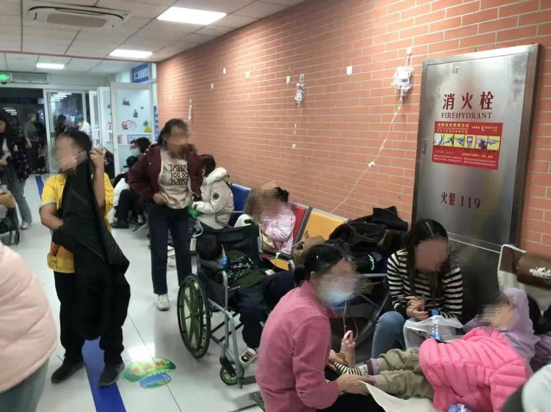 呼吸道传染病高发季，患儿扎堆儿，北京医疗系统如何应对？  第2张