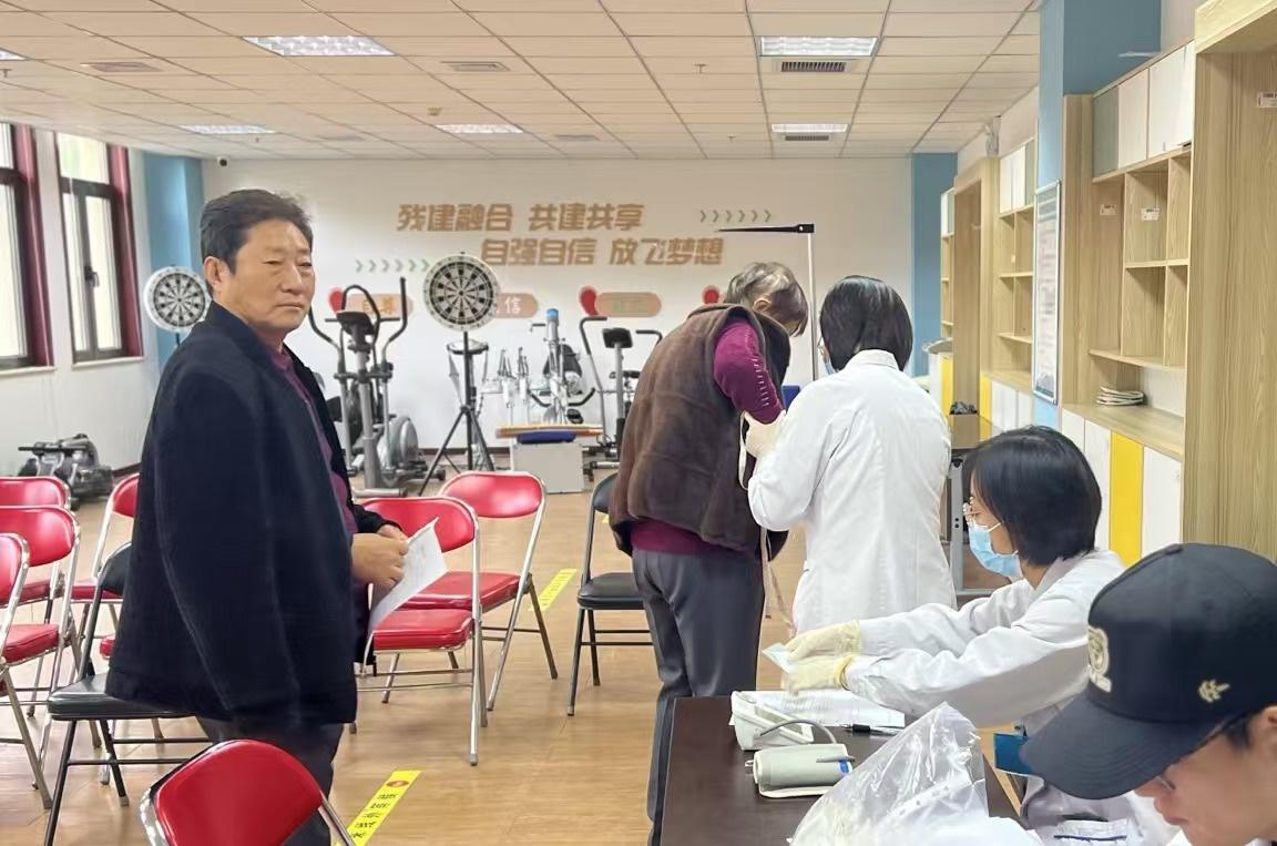 燕山残联开展免费体检活动，为残疾人健康保驾护航  第2张