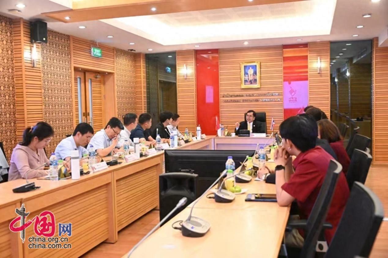 比亚迪刀片电池技术大拿竟是刚毕业的大学生？深圳职大教随产出助力学生走向世界  第1张
