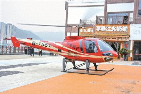 三里古街直升机体验火爆来袭！298元起，你敢来挑战高空吗？  第1张