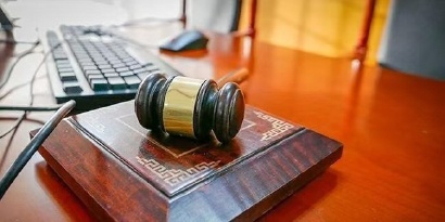 无证男子二创过期驾驶证，驾驶半挂车被抓！法院判决令人震惊